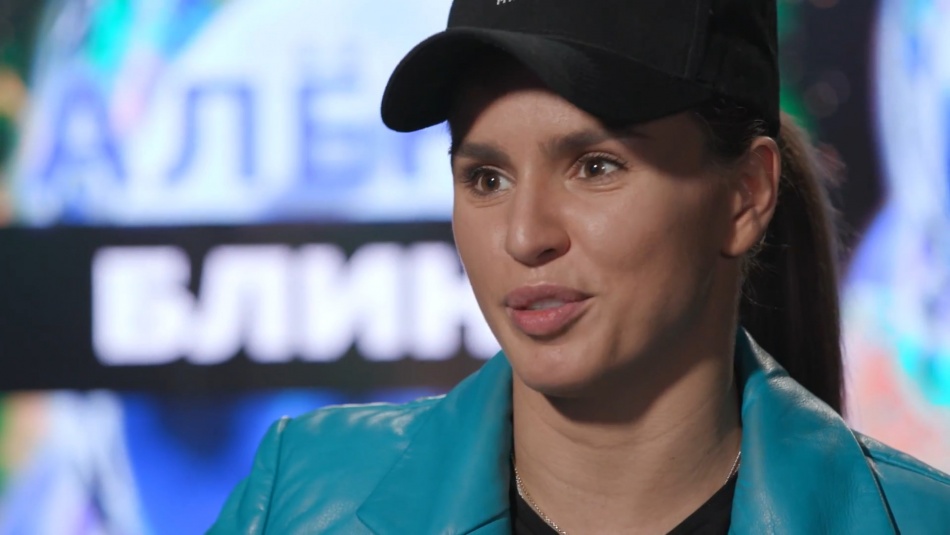 Путь Zivert: от бортпроводницы до звезды сцены и моды