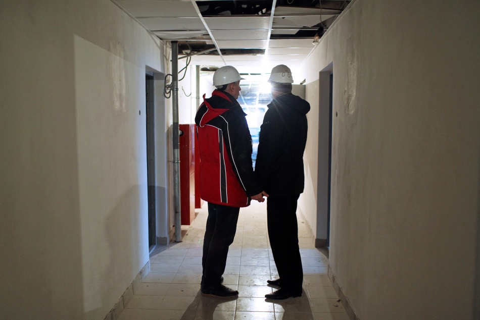 Бастрыкин лично проинспектировал строительство кадетского корпуса СК в Петергофе