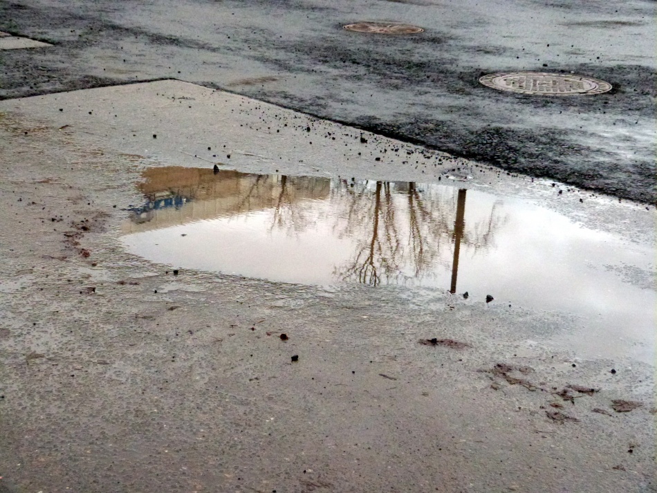 В Красносельском районе завершили масштабный ремонт улицы Доблести и прилегающих тротуаров