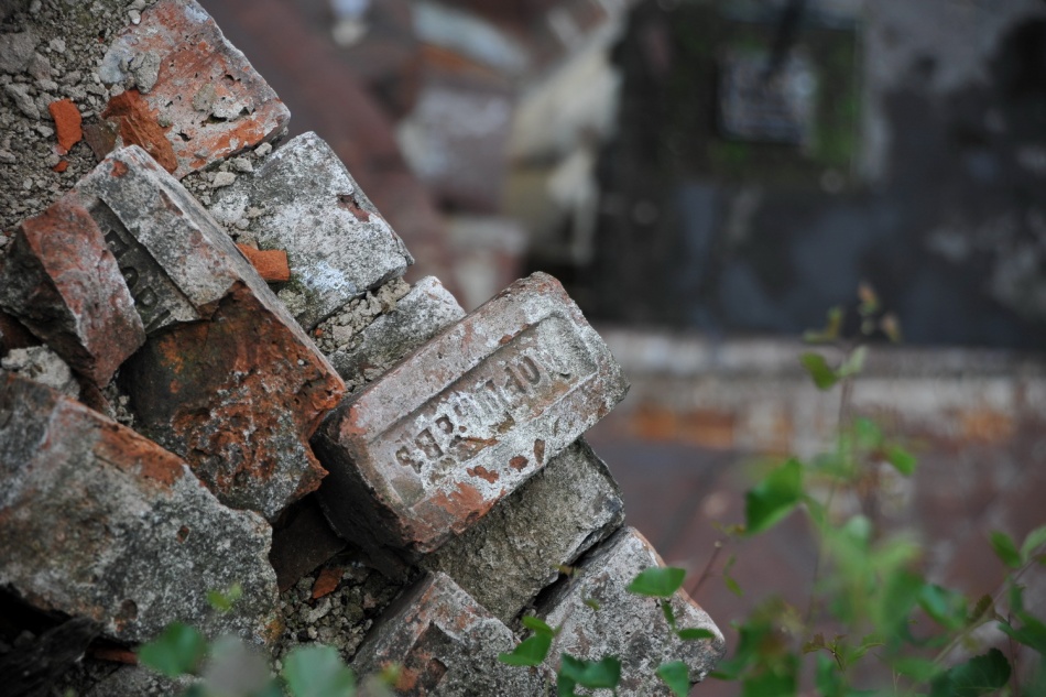 Причиной обрушения в школе на Средней Подьяческой стала перепланировка