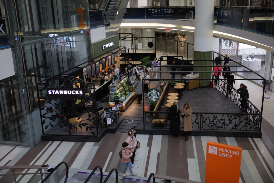 Петербурженку в ТЦ «Галерея» обвинили в краже из-за сбоя оплаты