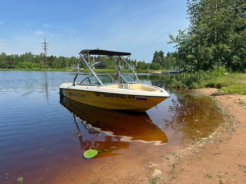 За гибель женщины на реке Оредеж судоводитель отделался условным сроком