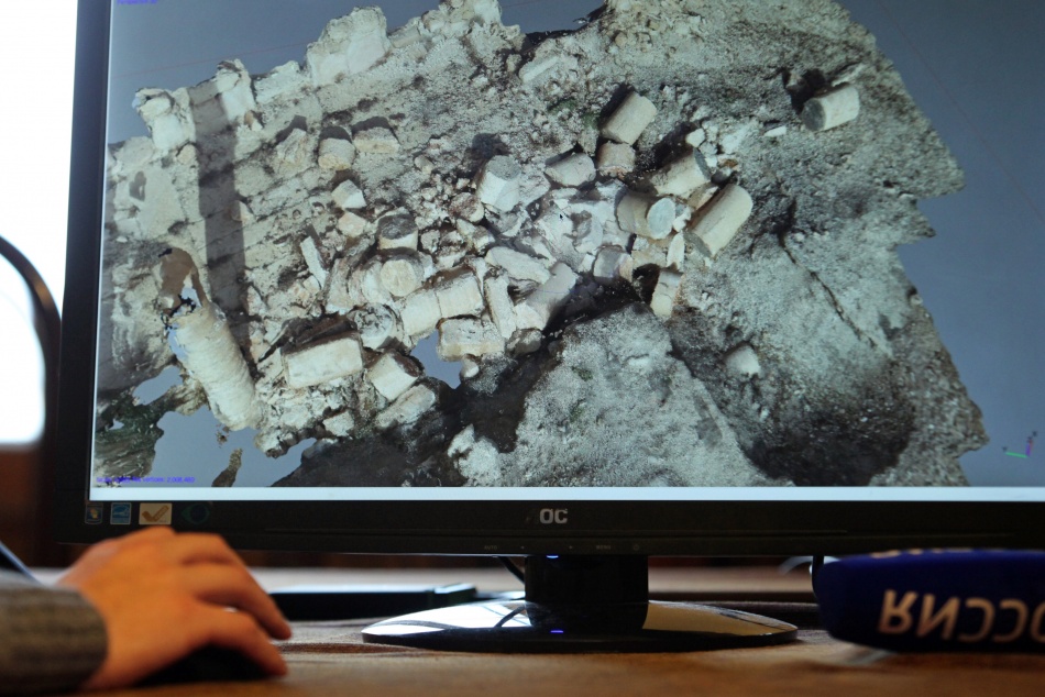 Археологи нашли в воротах Выборгского замка кирпичи исчезнувшего собора