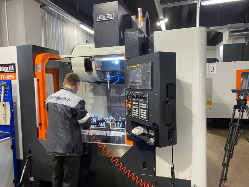 Четыре петербургских завода получат льготные займы на развитие производства