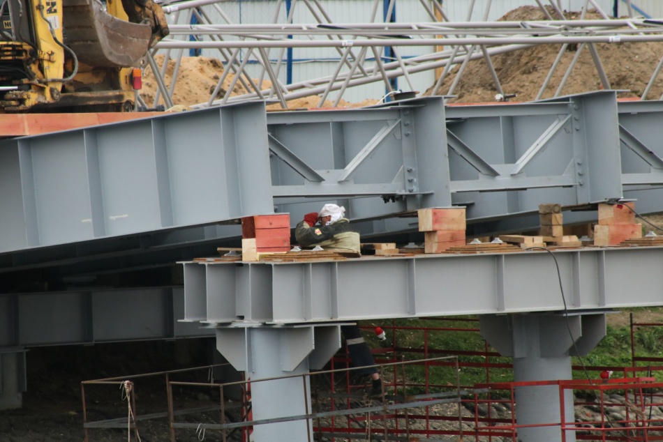 В Петербурге отмечают День мостостроителя и строят новый Смоленский мост