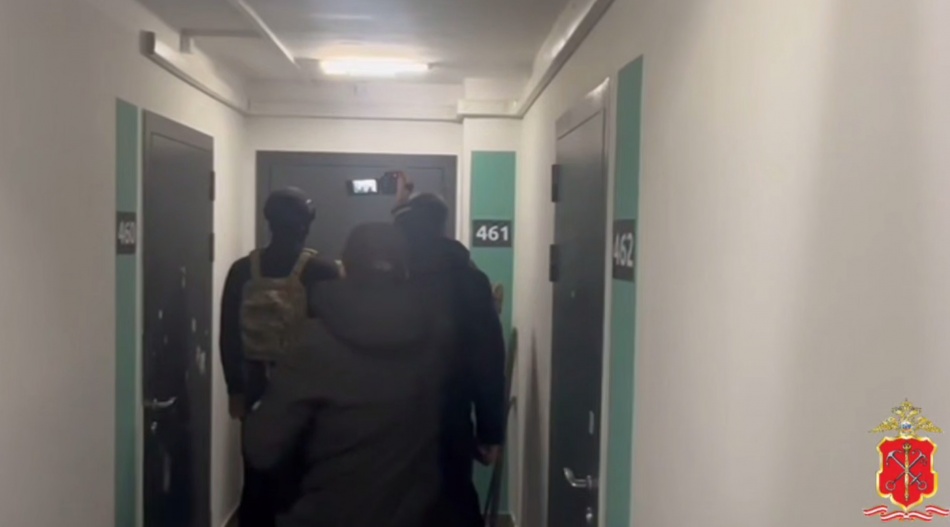 В Петербурге обезвредили банду автоугонщиков с целой лабораторией