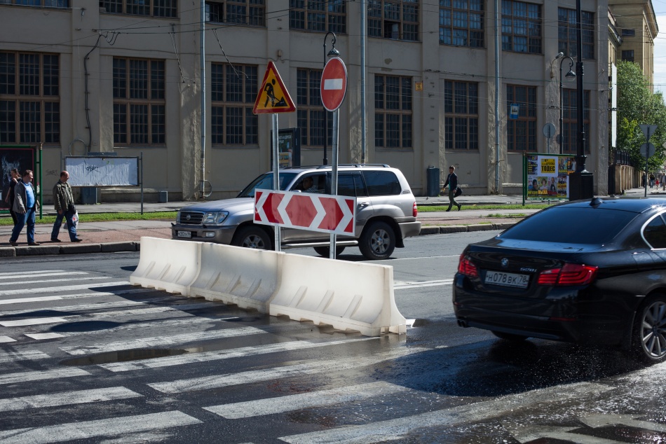 Ограничения движения на Коломяжском проспекте введут с 7 декабря