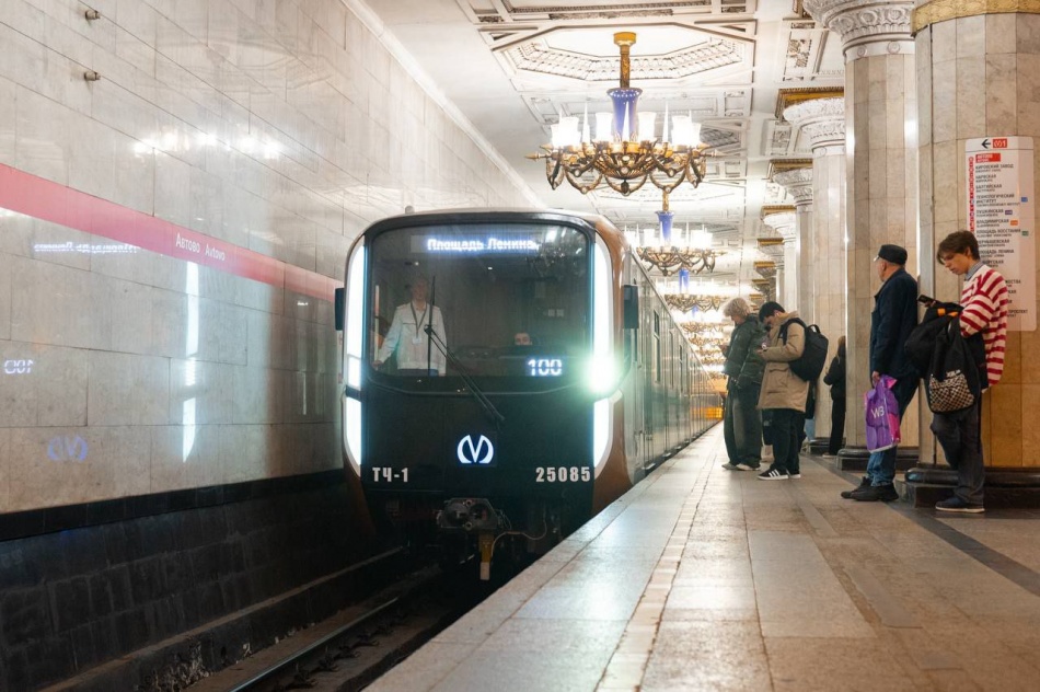 Последний коричневый «Балтиец» по контракту вышел на первую линию метро