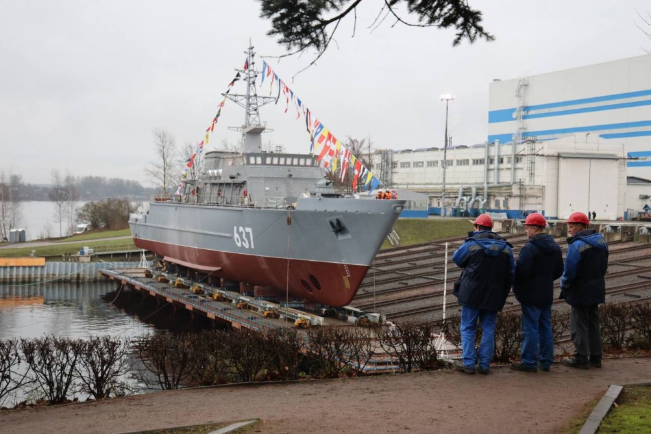 На Средне-Невском заводе спустили на воду тральщик «Дмитрий Лысов»