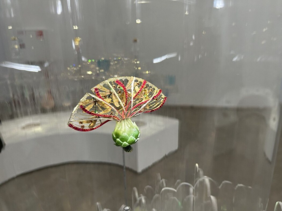 Дочь Юлии Пересильд разочаровалась в подарке с поддельными бриллиантами