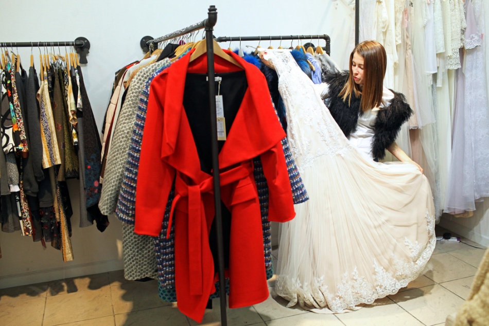 Владислав Лисовец советует встречать Новый год в ярких театральных нарядах