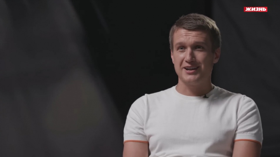 Анатолий Руденко поделился личными переживаниями во время родов супруги Елены