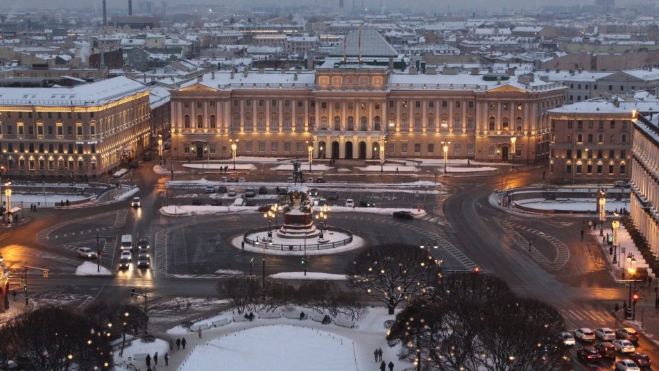 Москвичи о Петербурге: почему одни восхищаются, а другие не понимают город