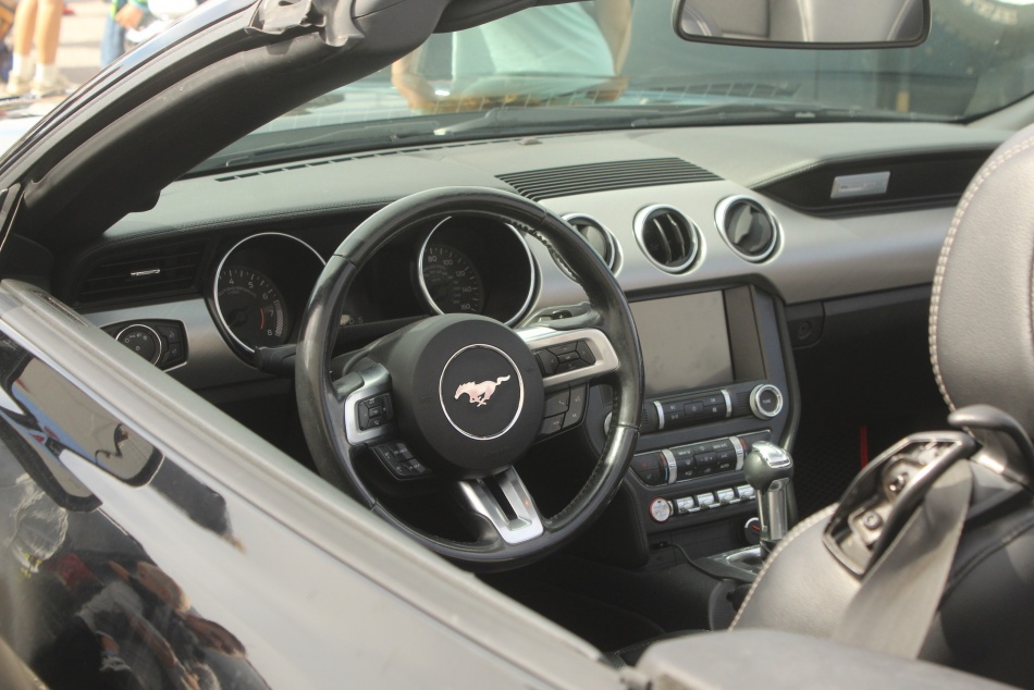 В России планируют разрешить цифровые права и документы на авто