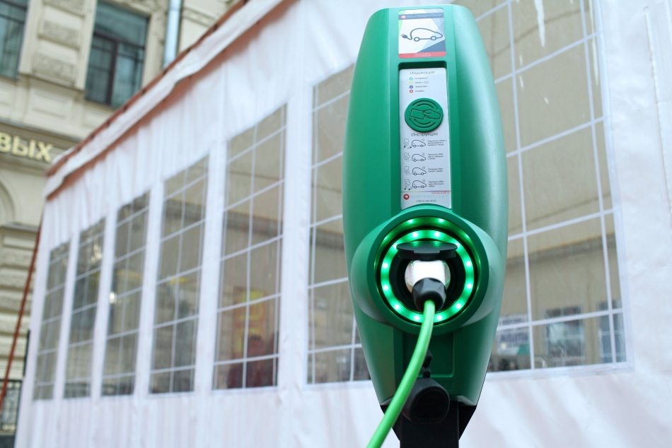 В Петербурге создали зарядную станцию для электромобилей с майнингом криптовалют