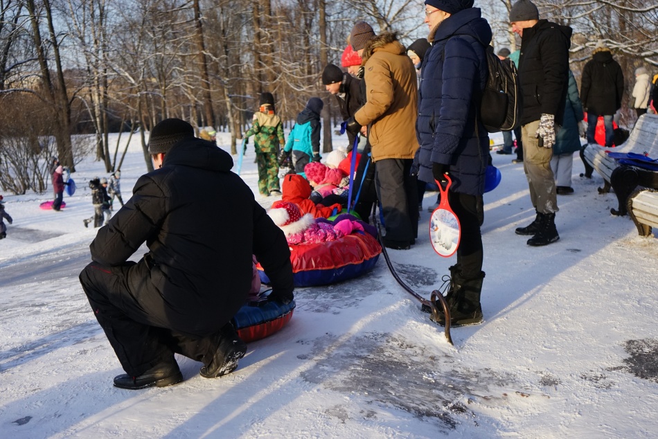 В Петербурге мужчина оказался в реанимации после катания на ватрушке