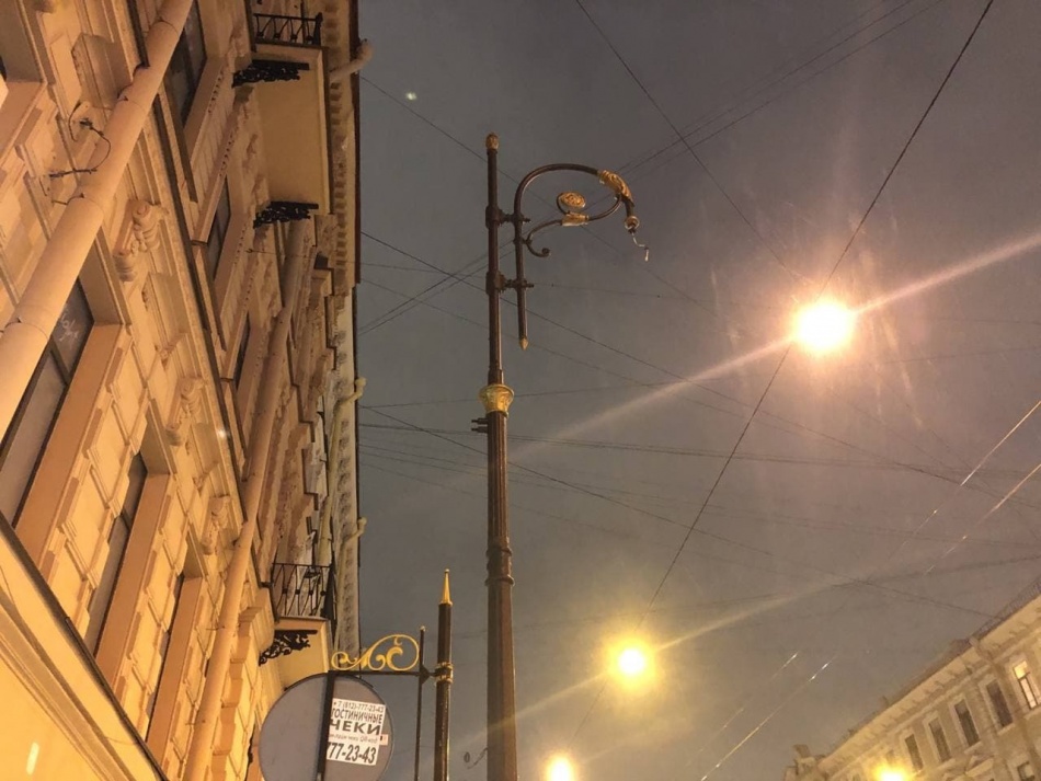 На Рощинской улице Петербурга появилось свыше сотни новых светильников