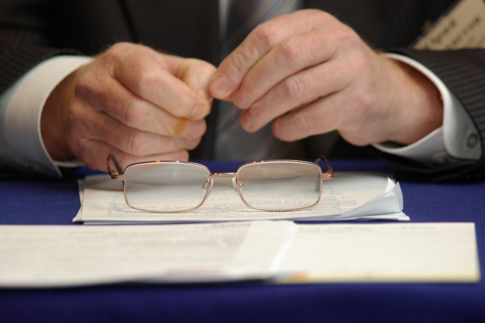 Почему глаза устают сильнее перед праздниками и как этого избежать