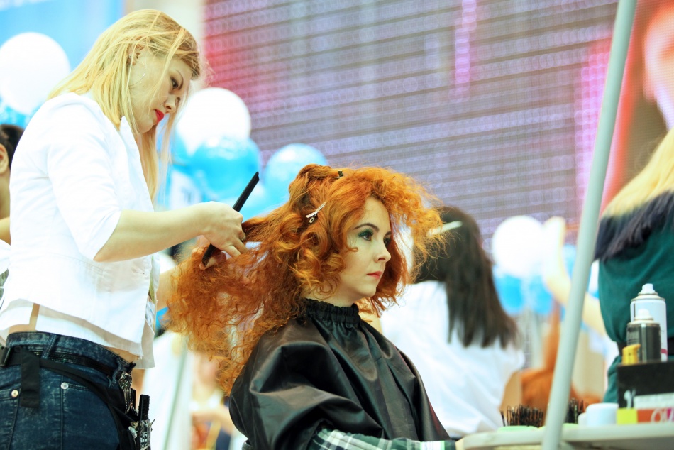 Каждая вторая россиянка ежемесячно тратит на красоту свыше 10 тысяч рублей