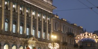 Петербург засиял праздничной иллюминацией накануне наступающего Нового года
