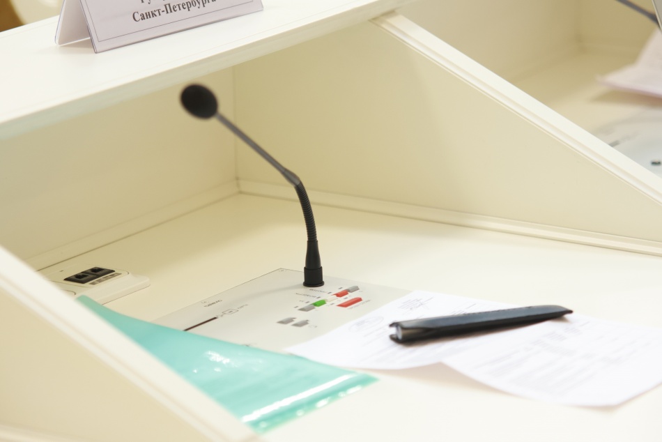 В Кремле прокомментировали отказ Алиева от участия в саммите СНГ в Петербурге