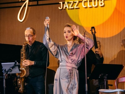 Фото Новый год с Сашей Алмазовой