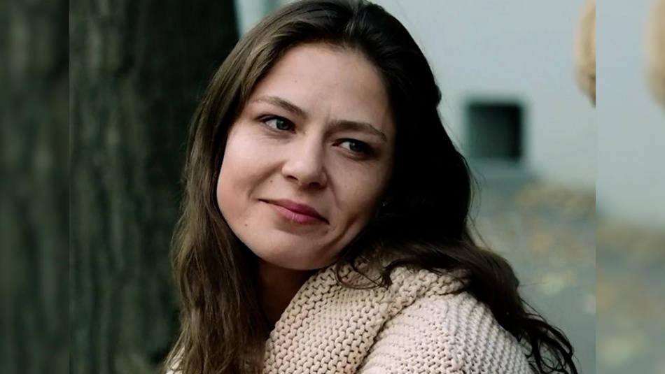 Елена Лядова отмечает 45-летие: путь к успеху и личные испытания актрисы