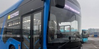 Пожар на Уральской улице ночью изменил движение шести автобусных маршрутов