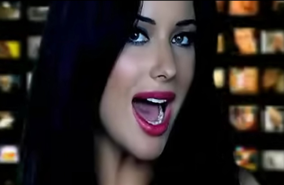 Оксана Федорова удивила публику смелым образом на танцевальном турнире