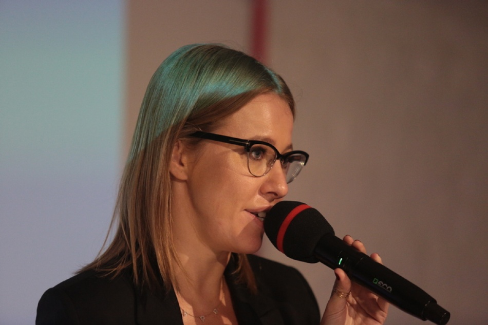 Сын Ксении Собчак уличил мать в обмане с Дедом Морозом на Новый год