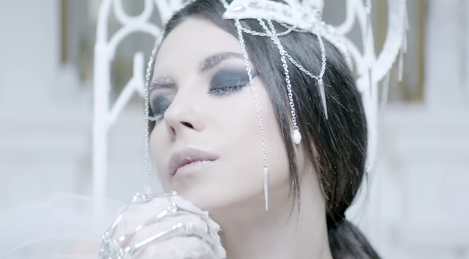 Анна Плетнева впервые вывела на сцену парня своей дочери Марии