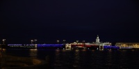 Дворцовый и Троицкий мосты Петербурга засияют золотым светом в сочельник