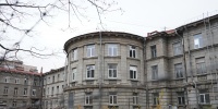 Жители Петербурга прорвались через забор, чтобы защитить здание ВНИИБ