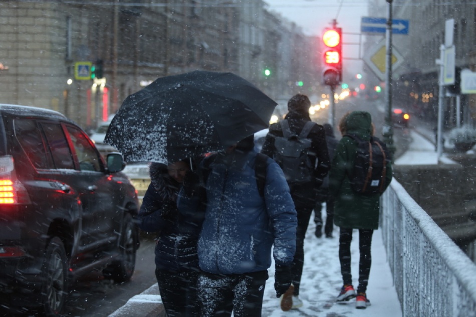 Петербуржцев предупредили о резкой смене погоды на выходных