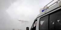 Пешеходный переход на Пулковской улице ушел под воду из-за аварии на трубе