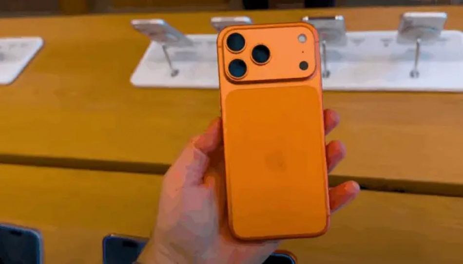 Как изменились цены на новые iPhone в Петербурге после Нового года