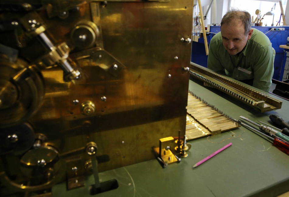 В Ленобласти завершили реставрацию картины Александры Щекатихиной-Потоцкой