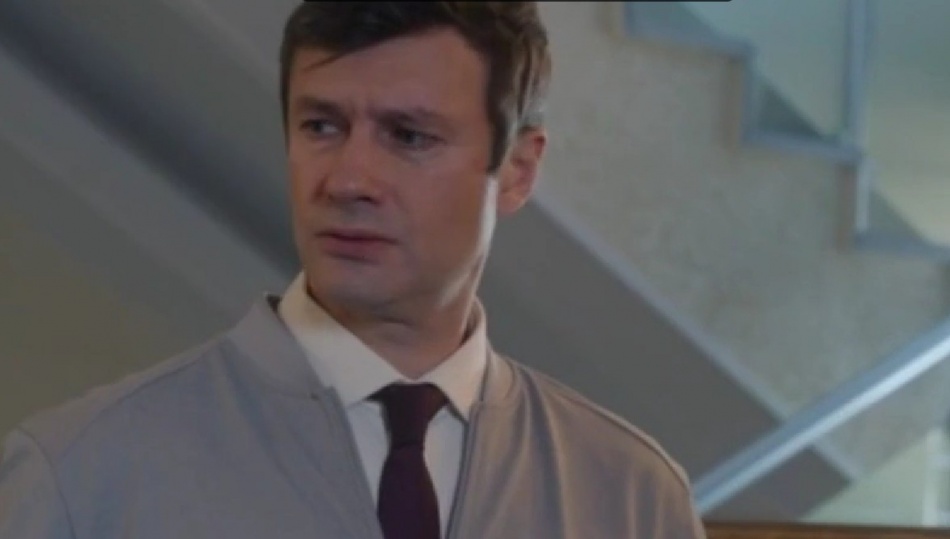 Суд оставил Владимира Колганова в СИЗО до февраля 2026 года по делу о порнографии