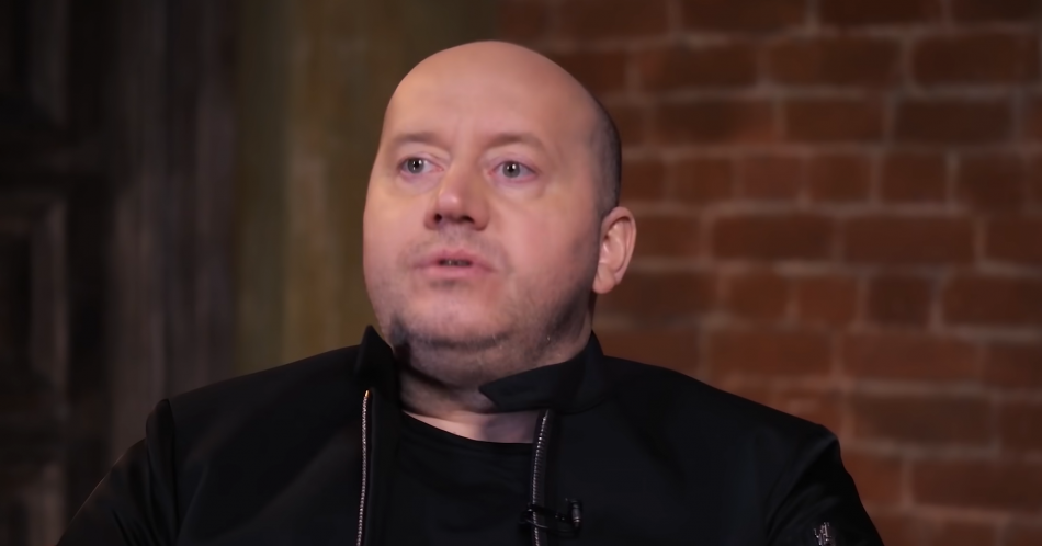 Сергей Бурунов признался в непростых отношениях с родителями