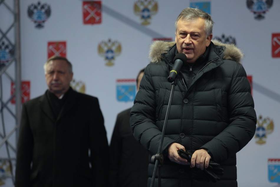 Александр Дрозденко возложил цветы к мемориалу в Зайцево в годовщину снятия блокады