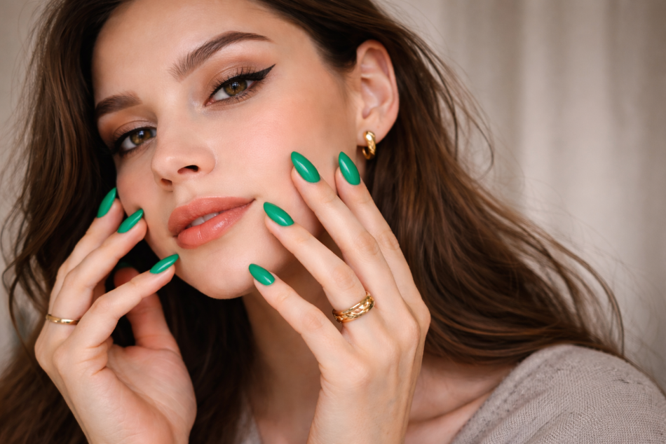 Маникюр 2026: какие цвета лака больше не в моде и что выбрать вместо
