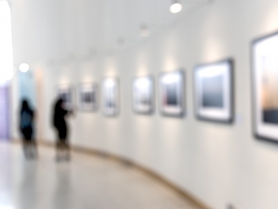 Фото Спектакль Не прощаюсь, звони!