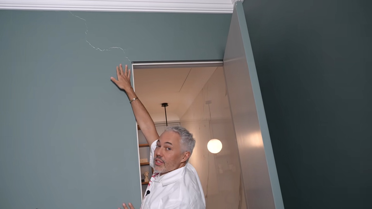 скриншот с канала на ВК-Видео ROGOV TV