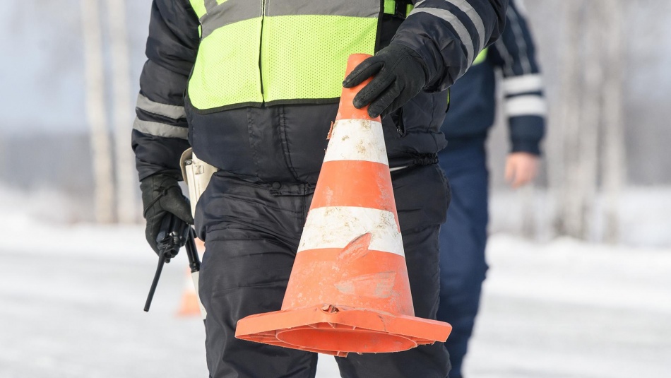В Сланцевском районе Ленобласти расследуют гибель молодого мужчины в ДТП