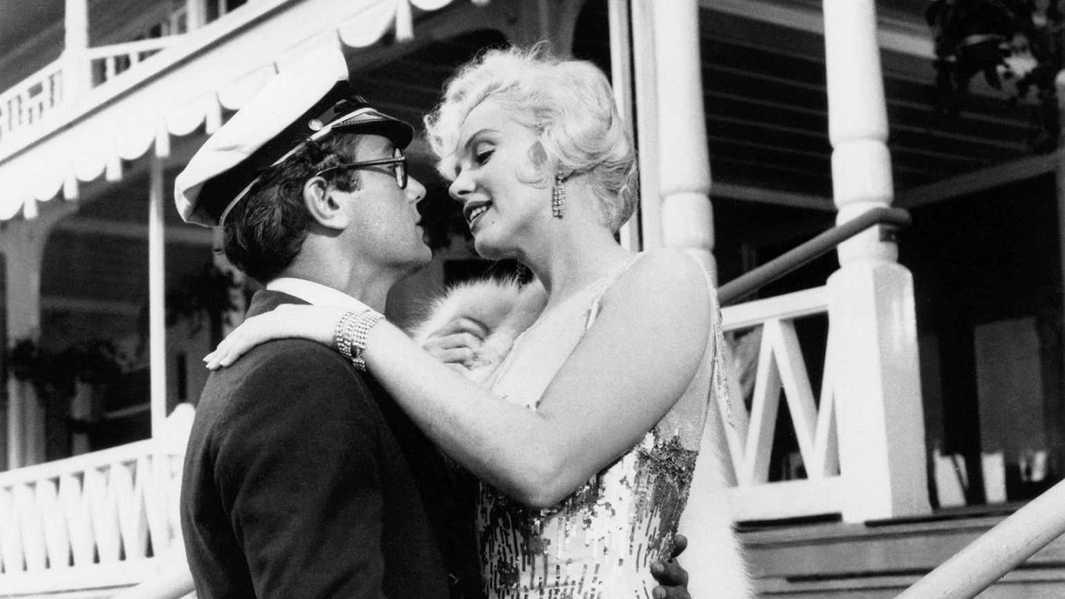 Кадр из фильма &laquo;В джазе только девушки&raquo;