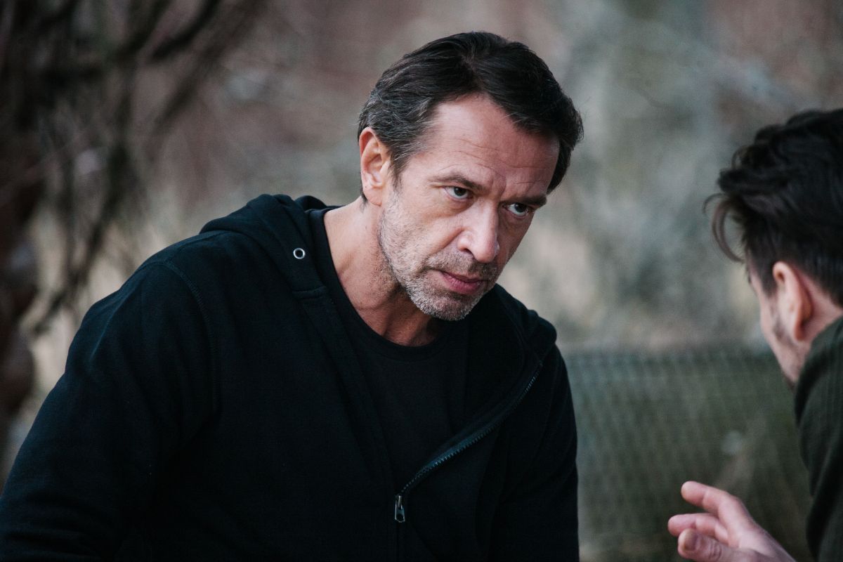 Кадр из сериала &laquo;Налет&raquo;