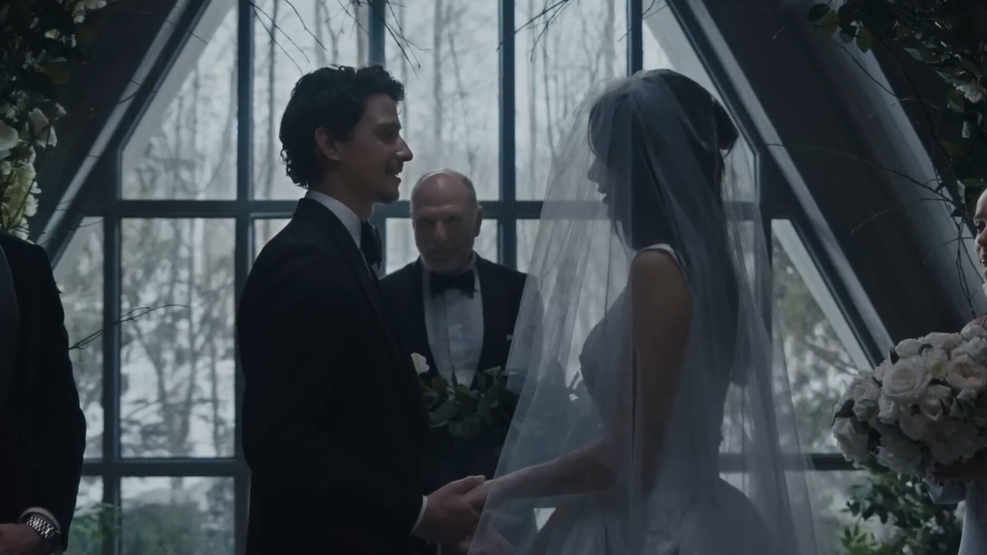 Кадр из сериала &laquo;Что-то очень плохое должно случиться&raquo;