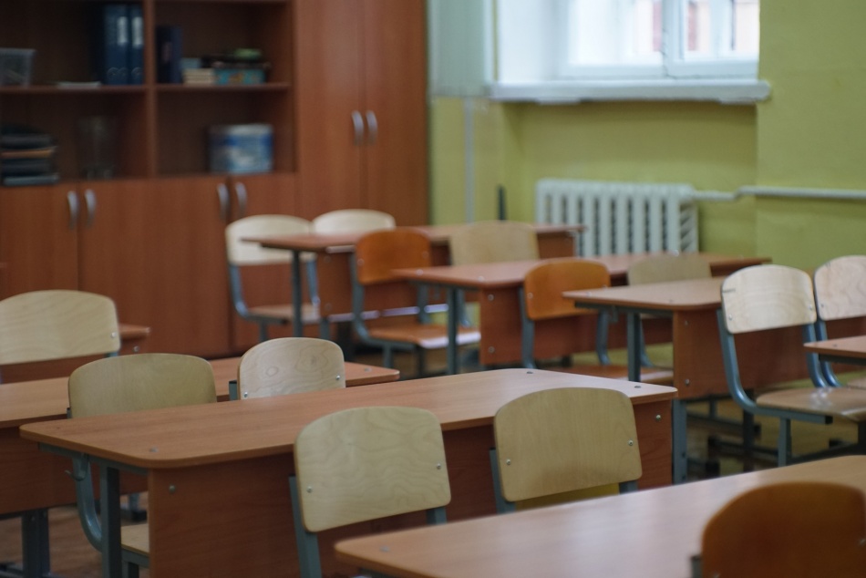 В Петербурге обсуждают ужесточение контроля на входе в школы города
