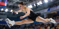 Камила Валиева готовит четверной прыжок на Кубке Первого канала