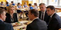 В Петербурге предложили федеральные правила для школьных обедов